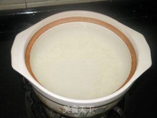 生滚粥之皮蛋瘦肉粥的做法步骤：3