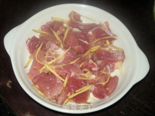 生滚粥之皮蛋瘦肉粥的做法步骤：4