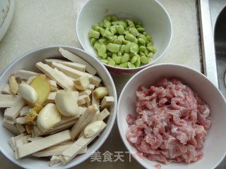 豆干肉丝的做法步骤：1