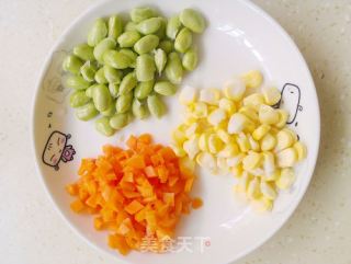 看不见蛋的蛋炒饭的做法步骤：1