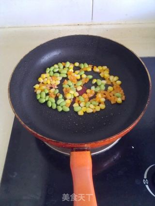 看不见蛋的蛋炒饭的做法步骤：5