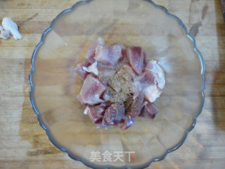 劲爆黄金肉丁的做法步骤：3