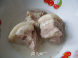 蒜泥白肉的做法步骤：2