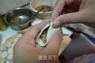 【韭菜馅肉锅贴】----最受欢迎的早餐之一的做法步骤：6