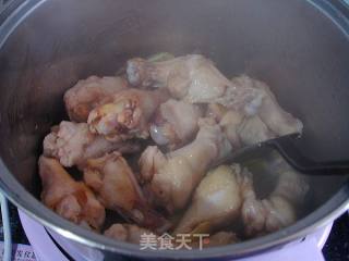 冰糖黄焖鸡翅根的做法步骤：5