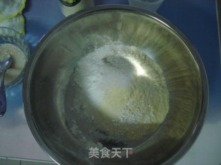 玉米发糕的做法步骤：2