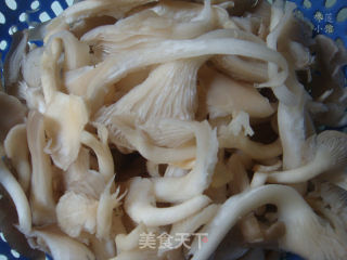 莲藕山药蘑菇汤的做法步骤：3