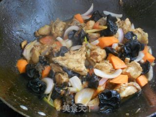 家常小炒————孜然味的小炒鸡块的做法步骤：5