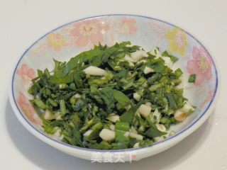 新鲜迷迭香萝勒烤土豆的做法步骤：1
