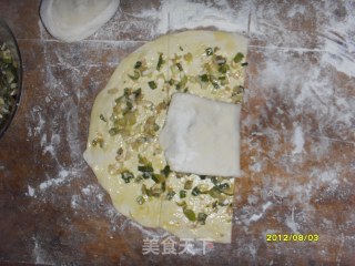 葱油饼的做法步骤：12