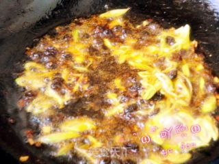 豆豉肉末炒豇豆的做法步骤：5