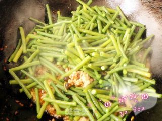 豆豉肉末炒豇豆的做法步骤：7