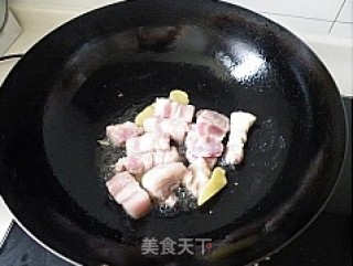 黄花菜烧五花肉的做法步骤：4