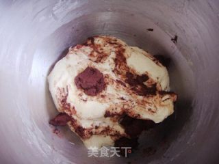 可可牛奶双色吐司的做法步骤：8
