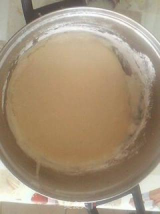 电饭煲蛋糕的做法步骤：1