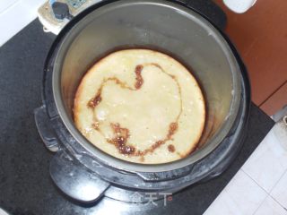电饭煲蛋糕的做法步骤：4