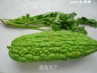 苦瓜排骨粥的做法步骤：2