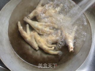 凉拌凤爪冻的做法步骤：3