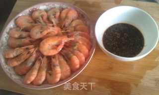 白灼虾的做法步骤：2
