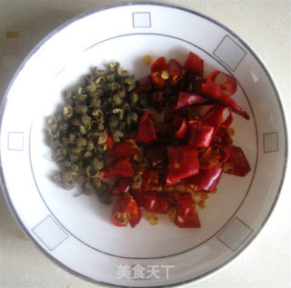 山寨版麻辣鸡丝的做法步骤：3