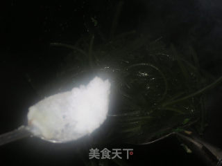 姜爆海带的做法步骤：2