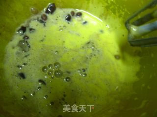 豆沙海绵蛋糕卷的做法步骤：4