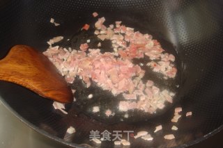 饭扫光-【毛豆木耳炒腊肉】的做法步骤：4