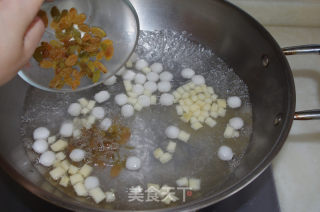地方特色小吃。。。山粉糊的做法步骤：8
