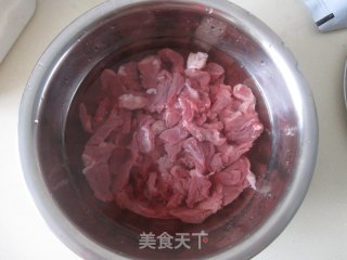 黑椒牛柳的做法步骤：1