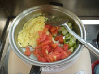 西红柿鸡蛋面的做法步骤：5