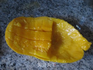 不用琼脂也能做布丁之芒果布丁的做法步骤：2