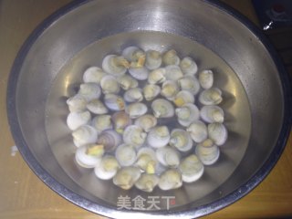 辣炒青蛤的做法步骤：1