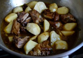 排骨炖土豆的做法步骤：4