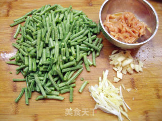 肉丝炒豇豆的做法步骤：2