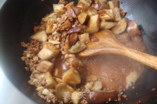 继续低油下饭菜-【蒜香肉末茄子】的做法步骤：7