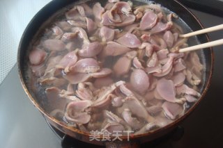 火爆十足，挑战喉咙【尖椒爆鸡胗】的做法步骤：2