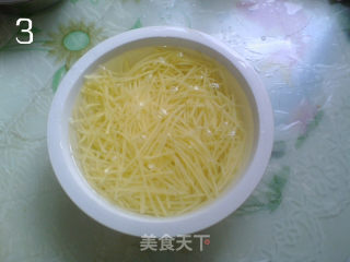 炝土豆丝的做法步骤：3