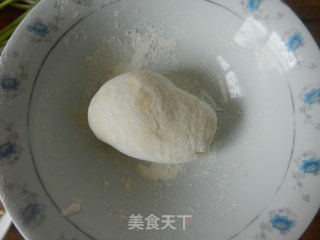 鲜虾凤尾烧麦的做法步骤：2