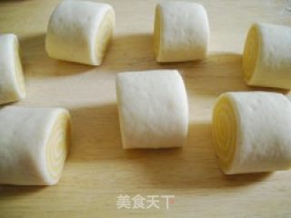 南瓜馒头卷的做法步骤：13