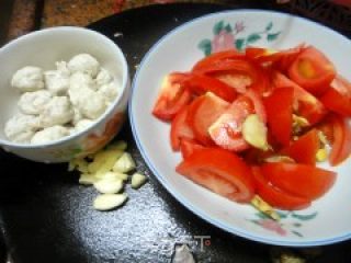 猪肉丸番茄蛋花汤的做法步骤：2