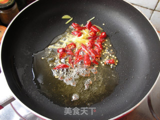 芹香湖虾的做法步骤：4