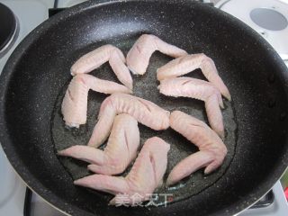 【柠檬鸡翅】酸酸甜甜开胃菜的做法步骤：5