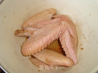 辣烤鸡翅的做法步骤：3