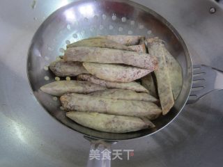 穿着一身绵绵沙糖衣，甜滋滋的【返沙芋条】的做法步骤：5
