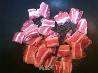 酱油五花肉的做法步骤：2