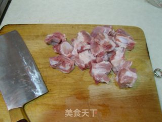 南乳粉蒸排骨的做法步骤：1