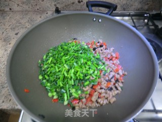 小炒苍蝇头的做法步骤：5