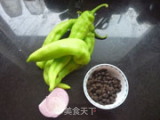 豆豉青椒的做法步骤：1