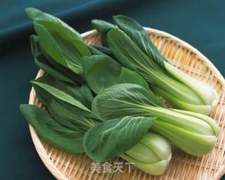 香菇烧油菜的做法步骤：1