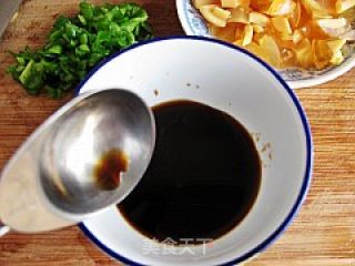 剁椒皮蛋拌豆腐的做法步骤：5